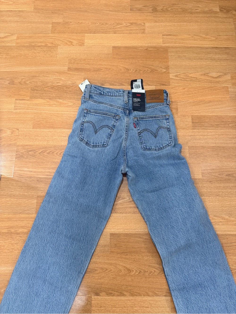 Levi's Women's Straight Leg Jeans - Light Blue Denim